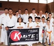 Onze trofeus per al Karate picanyer al torneig d'Alaquàs