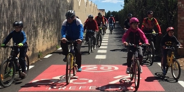 Prop de 400 ciclistes a la nova edició del Cicle-Passeig per l'Horta
