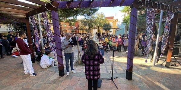 Acte de condemna a la violència contra les dones i homenatge a les vícitimes